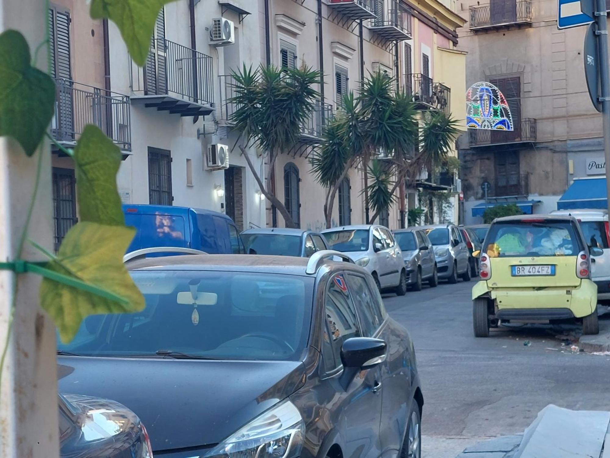 Stanza Sicilia Bedda Lägenhet Palermo Exteriör bild